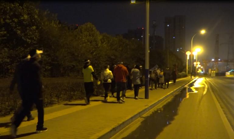 承诺兑现!河堤路60公里徒步圆满完成(图3) 承诺兑现!河堤路60公里徒步圆满完成(图3)